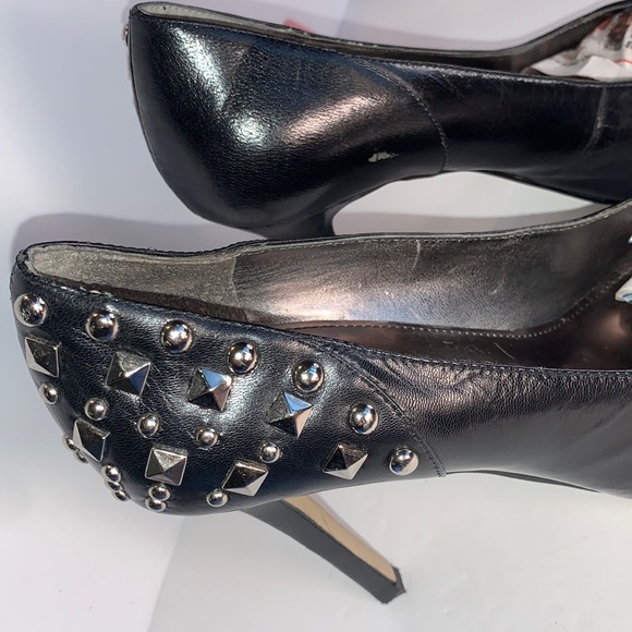 Marc Fisher 8m Studded Heel Leather Pump - Picture 10 of 16